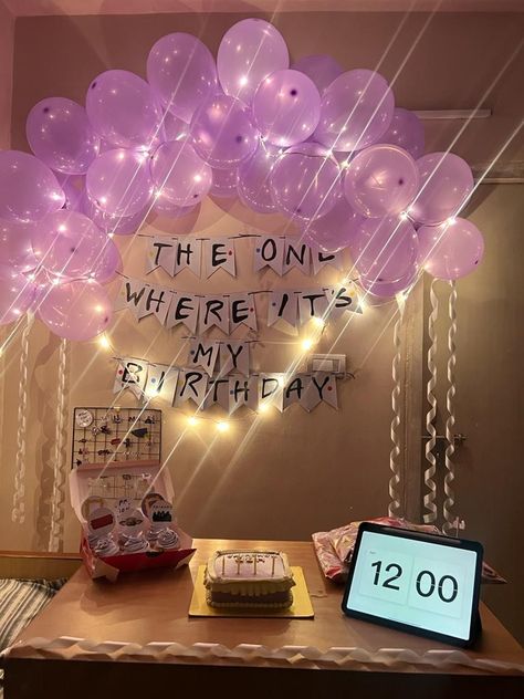 Hostel Birthday Ideas, Hostel Birthday Room Decoration, Aesthetic Bday Decor, Hostel Decor, Birthday Celebration Decorations, Birthday Room, Birthday Decorations At Home, Hostel Room, Birthday Room Decorations