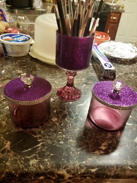 Mason Jar Makeup Brush Holder, Repurposing Bath And Body Works Candle Jars, Diy Qtip Holder Bathroom, Upcycle Bath And Body Works Candle Jars, Old Candle Jars Reuse, Bath And Body Work Candle, Gumball Crafts, Chanel Birthday Theme, Diy Candle Jars