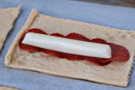 Easy Pizza Sticks | heatherlikesfood.com Crescent Roll Cheese Sticks, Crescent Dough Sheet Recipes, Puff Pastry Recipes Appetizers, Veggie Smoothie Recipes, Pillsbury Crescent Roll Recipes, Cheese Sticks Recipe, Pepperoni Sticks, Pepperoni And Cheese, Crescent Dough Sheet