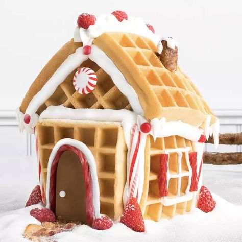 waffle gingerbread house Gingerbread House Inspiration, Christmas Bento, Sugar Geek, Diy Gingerbread, Jul Mad, Gingerbread House Designs, Gingerbread Party, Waffle House, Christmas Gingerbread House