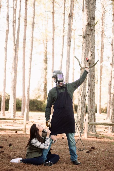 Welder Wedding Ideas, Country Couple, Western Photography, Country Couples, Engagement Picture, Oil Rig, Professional Pictures, Couple Shoot, Pic Ideas