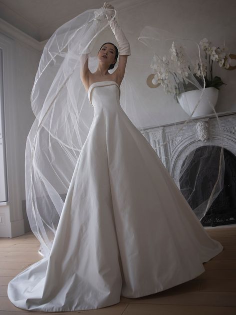 LEGENDS Ramona Keveza, Romona Keveza Bridal, Romona Keveza Wedding Dresses, Ivory Ball Gown, Rose Wedding Dress, Romona Keveza, White Ball Gowns, Most Beautiful Wedding Dresses, Amazing Wedding Dress