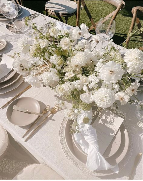 Genuine Happiness, Napa California, Minimal Wedding, Coastal Wedding, Deco Floral, A Dream Come True, Wedding Table Settings, Wedding Mood Board, Wedding Tablescapes