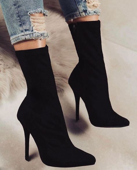 Miss Lola, Shoes Heels Classy, Heels Classy, High Heel Boots Ankle, Fashion Heels, Hot Shoes, Heel Boots, Boots Outfit, Heeled Ankle Boots