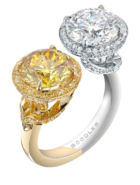 Gemini Ring, Round Diamond Earrings, Yellow Jewelry, Luxury Jewellery, Jewelry For Her, Yellow Diamond, Fine Jewellery, High Jewelry, White Diamonds