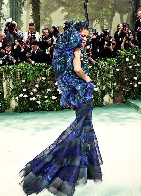 Zendaya - The 2024 Met Gala: 'Sleeping Beauties: Reawakening Fashion' May 6, 2024 Reawakening Fashion, Zendaya Met Gala, Celebrity Magazines, Vogue Fashion, Photo Magazine, Celebrities Female, Red Carpet, Sleeping Beauty, You Never