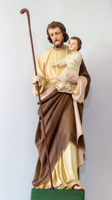 St Joseph Prayer, St Joseph Statue, Catholic Statues, Sao Jose, House Property, Saint Joseph, Selling Your House, Catholic Prayers, Why Do People