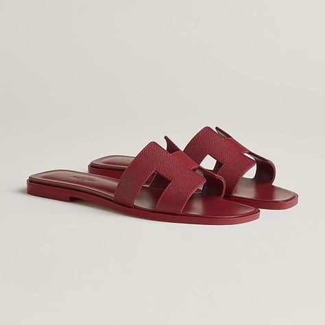 Oran sandal | Hermès Canada Hermes Oran Sandals, Hermes Style, Best Luggage, Hand Accessories, Red Sandals, Hermes Oran, Leather Luggage, Designer Sandals, Dream Shoes