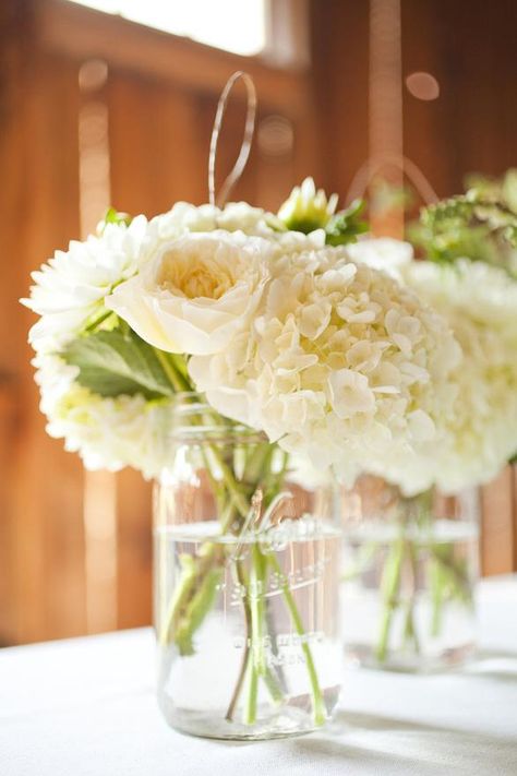 - Flowers Peonies, Rustic Chic Wedding, Trendy Wedding, Farm Wedding, Chic Wedding, Decoration Table, San Valentino, Pretty Flowers, Wedding Centerpieces