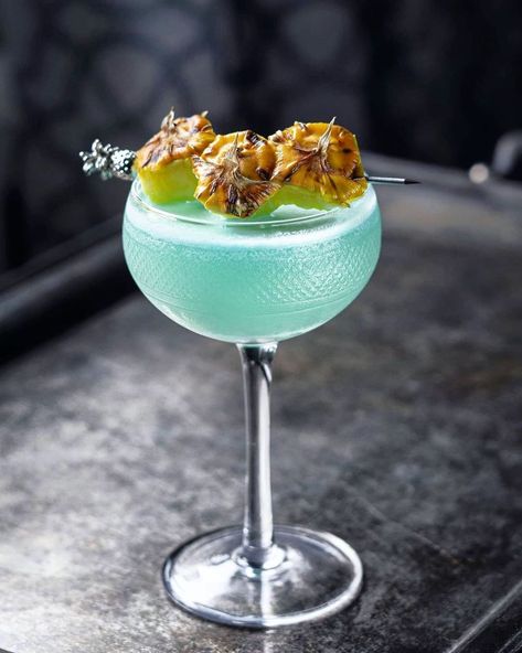 Cocktail Society 🍸 on Instagram: “„Gimme Blue Agave“ by @cheerstohappyhour • 1.5oz Tequila 1oz Mezcal 0.75oz lime juice 0.5oz Cream of Coconut 0.25oz Blue Curacao 0.75oz…” Turquoise Cocktail, Tequila Drinks, Blue Agave, Blue Curacao, Aqua Color, Bar Drinks, Lime Juice, Savoury Food, Tequila