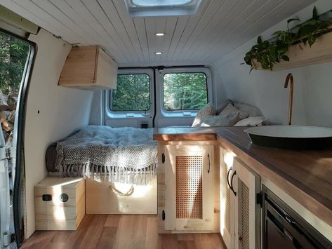 Renovate Camper, Vans Ideas, Transit Conversion, Skoolie Life, Kombi Trailer, Caravan Life, Caravan Living, Bus Living, Campervan Conversion