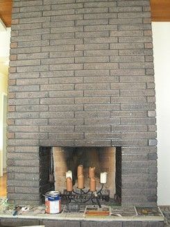 #Cleaning #Fireplace - Instead of cleaning or painting brick — stain your brick fireplace with concrete stain // retro renovation Stain Brick Fireplace, Stain Brick, Stained Brick, Painting Brick, Fireplace Redo, Concrete Stain, Fireplace Update, Brick Fireplace Makeover, Paint Fireplace