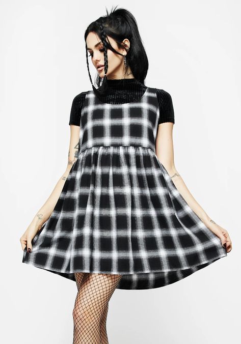 Off-duty, on edge - Black & white plaid pinafore skater dress- Relaxed fit for easy layering- Scooped rounded neckline softens silhouette - Mini-length skirt falls in soft pleats from a gathered waist- Comfy wide straps make it the ideal casual dress- Concealed side zipper for easy dressing- All-over black, grey &a Wardrobe Refresh, Tailored Jumpsuit, Fall Skirts, Printed Denim, Sewing Tips, Dresses Uk, Casual Summer Dresses, Plaid Dress, Wide Straps