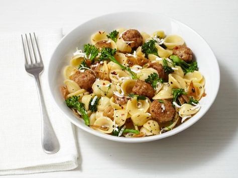 Get Pasta With Turkey Meatballs Recipe from Food Network Turkey Meatball Pasta, Turkey Meatball Spaghetti, Pasta With Turkey, Pasta And Meatballs, Spaghetti Meatball Recipes, Turkey Meatballs Recipe, Sausage Meatballs, Turkey Meatball, Spring Pasta