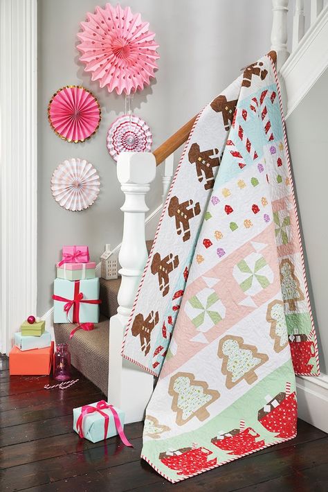 Gingerbread Quilt, Gingerbread House Patterns, Christmas Quilt Blocks, Winter Quilt, Quilt Christmas, House Pattern, Mini Quilt Patterns, Row Quilt, Christmas Quilt Patterns