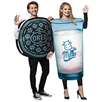 Check this out! Black And White Food, Black And White Clothing, Peggy Bundy, The Legend Of Zorro, Pizza Delivery Boy, Halloween Office Party, Johnny And June, Couples Halloween Costume, Couples Costume