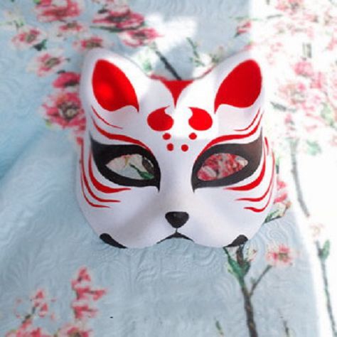 Kitsune Mask                                                                                                                                                     More Mascara Anbu, Kitsune Cosplay, Mascara Oni, Japanese Fox Mask, Japanese Fox, Mascaras Halloween, Kitsune Mask, Superhero Masks, Japanese Mask