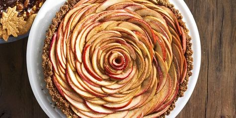 Best Apple Blossom Tart Recipe - How To Make an Apple Blossom Tart - CountryLiving.com Apple Blossom Recipe, Best Potluck Dishes, Classic Apple Pie Recipe, Apple Dessert Recipes Easy, Healthy Apple Desserts, Mixed Berry Pie, Apple Desserts Easy, Dessert Shooters, Apple Cupcakes