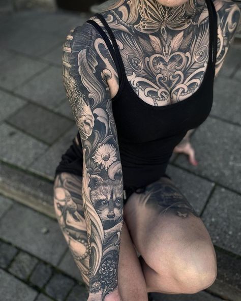 Tattoo Woman Aesthetic, Full Body Tattoos For Women, Tiger Tattoo Back, Body Tattoos For Women, Body Tattoo Design, Full Tattoo, Pretty Hand Tattoos, Sacred Geometry Tattoo, Wild Tattoo