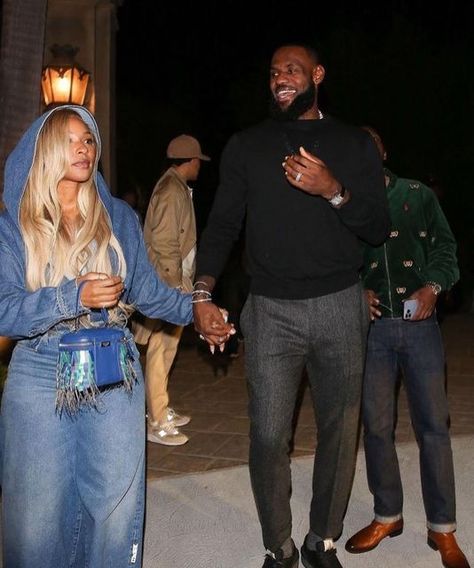 Lebron Savannah, Lebron James And Wife, Savannah James, Lebron James Family, Rich Paul, King Lebron James, King Lebron, Kylie Jenner Style, Dream Wedding Ideas Dresses