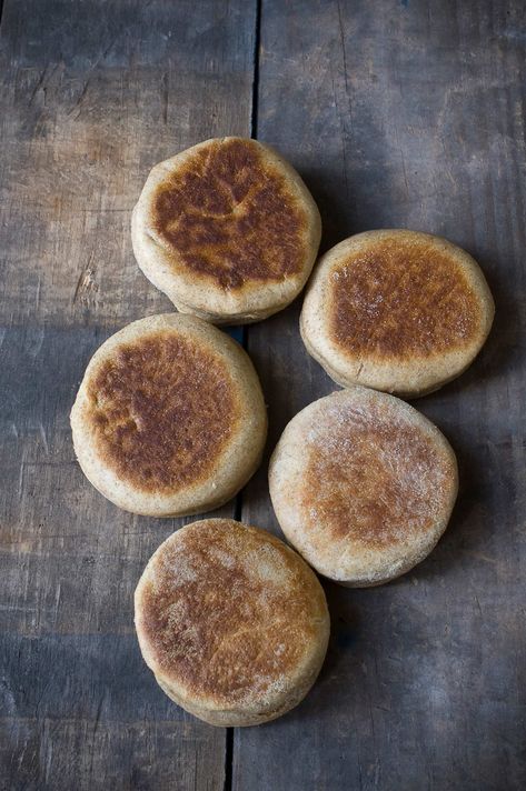 Whole Wheat English Muffins, English Muffins Recipe, Muffins Homemade, English Muffin Recipe, Kitchen Flowers, English Muffin Recipes, Bread Muffins, Breakfast And Brunch, English Muffins