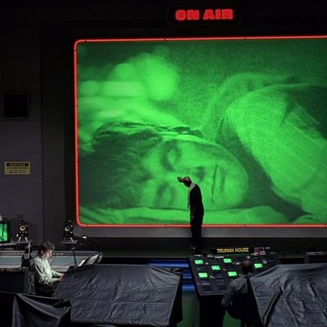 The Truman Show (1998) Indie Film Aesthetic, Cinephile Aesthetic, Truman Burbank, Dark Void, Peter Weir, The Truman Show, Movie Cinema, Artist Branding, Movie Screen