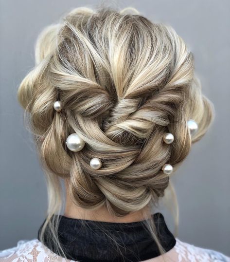 Twisted Halo Upstyle by @annette_updo_artist Best Wedding Hairstyles, Trending Hairstyles, Wedding Hairstyles For Long Hair, Artistic Hair, Unique Hairstyles, Down Hairstyles, Hair Updos, Bun Hairstyles, Up Hairstyles