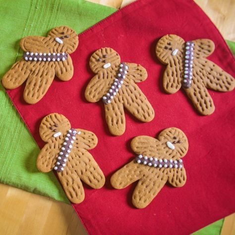 Wookie Cookie, Star Wars Dessert, Wookie Cookies, Cookie Gingerbread, Star Wars Cookies, Star Wars Cake, Star Wars Birthday Party, Star Wars Day, May The 4th Be With You