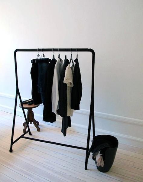 Portant métal noir Ikea for laundry room Ikea Clothes Rack, Closet Small Bedroom, Small Bedroom Storage, Affordable Interior Design, Simple Wardrobe, Small Closets, Clothes Stand, Small Bedroom Designs, Eclectic Bedroom