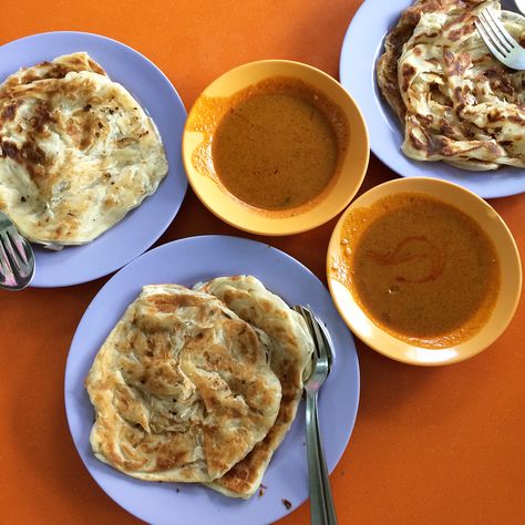 Roti Prata (Roti Canai), Singapore. Roti Canai, Mouth Watering Food, Getting Up Early, Indian Food, Meal Ideas, Mouth Watering, Indian Food Recipes, Happy Valentine, Singapore