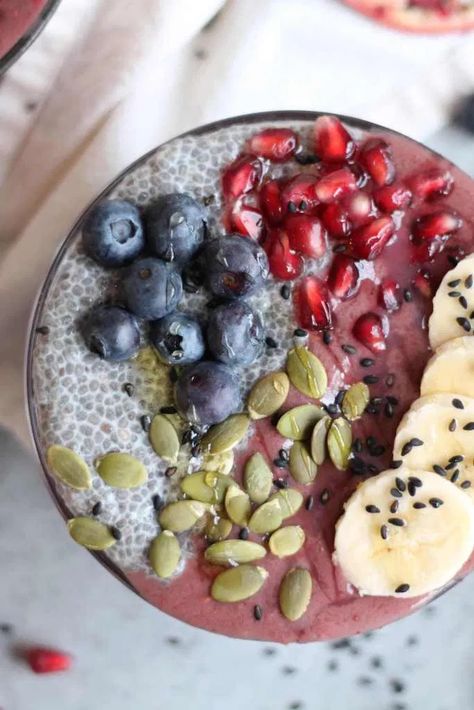 Acai Chia Pudding Smoothie Bowls Chia Pudding Bowl, Pudding Smoothie, Chia Bowl, Bowl Ingredients, Frozen Acai, Acai Bowls Recipe, Breakfast Smoothie Bowl, Chia Recipe, Ideas For Breakfast