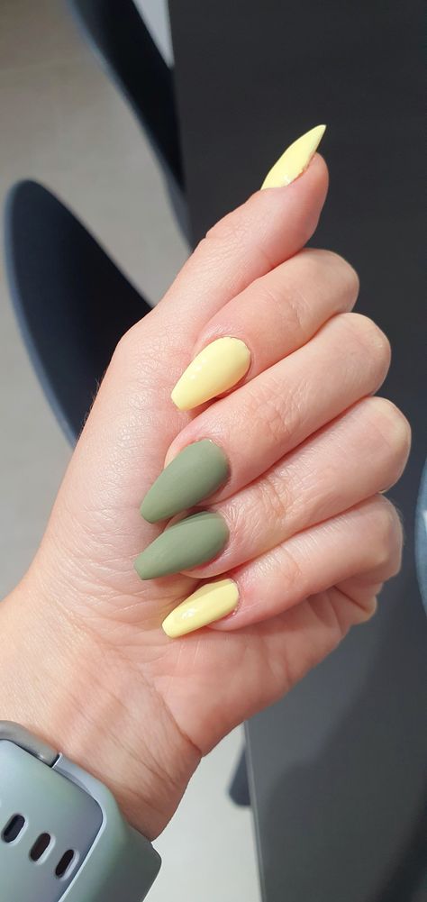 Yellow and Green color combination Green And Yellow Gel Nails, Olive Green And Yellow Nails, Yellow Green Nails Design, Green And Yellow Nails Design, Green Yellow Nails, Green And Yellow Nails, Gel Extension Nails, Green Color Combination, Overlay Nails