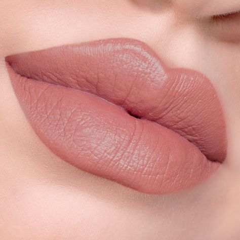 Velvet Matte finish Color: rosy beige nude Liquid lip 4.0 ml - 0.14 fl oz | ingredients Plant-based Vegan Products do not contain: Paraben, Phthalates, Lanolin & Gluten Animal cruelty-free Vitamin E enriched Moisturizing Ultra lightweight Non-sticky formula Made in the USA Dulce de leche scent ella+mila lips are certified by PETA! The Beauty of Clean Beauty™ Apocalypse Oc, Neutral Lip Color, Nude Pink Lipstick, Evening Eye Makeup, Lips Inspiration, Peach Lipstick, Nude Lips, Vegan Products, Makeup Eye Looks