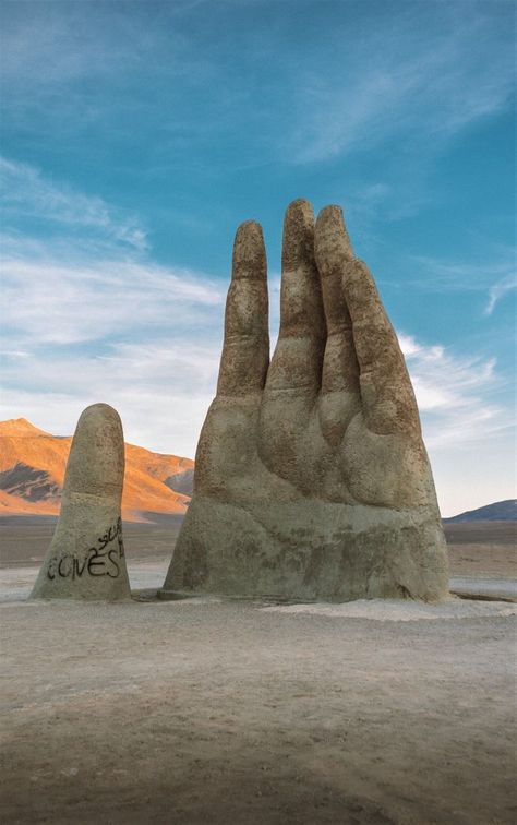 Chile Desert, Time Architecture, Statue Aesthetic, Atacama Desert Chile, Latin Culture, America City, Atacama Desert, Chile Travel, Desert Life