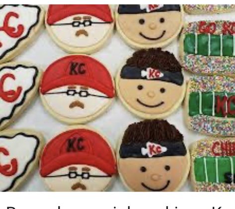 Chiefs Cookies, Special Cookies, Football Cookies, City Cake, Cookie Decorations, Theme Cookies, Iced Sugar Cookies, Big Cookie, Superbowl Party Food