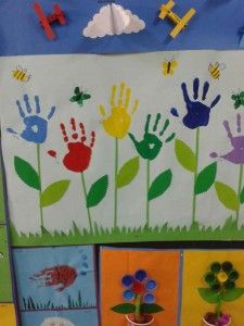 handprin flower craft Handprint Flower Craft, Handprint Flower, Spring Crafts Preschool, Plant Crafts, Worksheets For Preschool, Paper Flower Wall Decor, Spring Preschool, Spring Crafts For Kids, Paper Flower Crafts