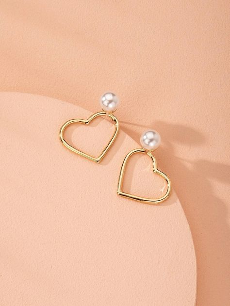 Small Wedding Rings, Diy Earrings Materials, Pirate Jewelry, Pear Earrings, Cute Ear Piercings, Heart Earring, Earrings Aesthetic, Pearl Accessories, Earring Jackets