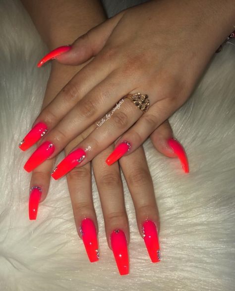 Color Acrylic Nail Designs, Bright Stiletto Nails, Bright Colour Nails, Bright Colored Nails, Wine Nails, Gel Toe Nails, Coral Nails, Red Acrylic Nails, Exotic Nails