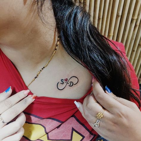 Infinity Tattoo with letter S and D. Made this today. . . Please call-whatsapp us at 8826602967 for appointment . . #infinitytattoo #infinity #tattoo #collarbonetattoo #gurgaonpeople #gurgaon S D Tattoo Letter, D S Tattoo Letter, Infinity Tattoo With Letter, D Tattoo Initial Heart, D Letter Tattoo Design, S Letter Tattoo Design, S Tattoo Letter, S Letter Tattoo, Tattoo On Collar Bone