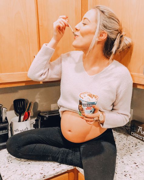 Half Way Bump Pictures, Halfway Bump Pic, Half Baked Bump Photo, Half Baked 20 Weeks Pregnant, 20 Weeks Pregnant Photo Ideas, 20 Weeks Half Baked Photo, Halfway Baked Pregnancy, Half Baked Ice Cream Maternity Photo, Half Way Maternity Photos