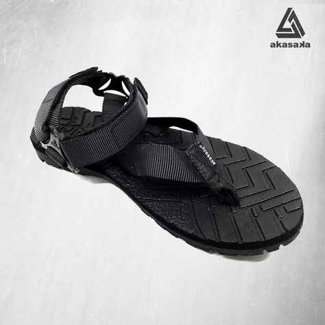 #AkasakaProduct Brantas EDM, Sandal ini memang dirancang khusus untuk para pendaki gunung. Namun, bagi  yang kurang nyaman menggunakan kaki katak saat snorkling, Anda bisa menggantinya dengan Akasaka. Sandal ini menjadi teman yang cocok kala menelusuri arus sungai atau rafting. Tak perlu khawatir sandal akan rusak karena material utama pembuat sandal adalah bahan polyester yang sudah teruji tahan air. https://akasakaoutdoor.co.id/brantas-edm-series-296627 #AkasakaProduct #AkasakaOutdoorGear Sandal Gunung, Rafting, Indonesia