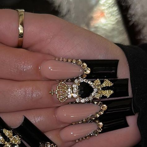 Alexandra Alvarez on Instagram: "🖤👑 - If viewing follow @xle.nails ✨ - - Black gel polish- ‘MYSTERIOUS’ @legacynails (use my code 🎀xle-legacy🎀 for $$ off) - - - - - - #nails #nailart #nailsofinstagram #longnails #taperedsquarenails #blingnails #goldnails" Black And Gold Nails For Prom, Black 15 Nails, Pink Gold And Black Nails, Black Nails Gold Gems, Sweet 16 Nails Black, Prom Nail Ideas Black, Baddie Bling Nails Black, Black Nails With Gold Rhinestones, Classy Black And Gold Nails