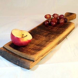 Host Wine Tasting Party, Barrel Crafts, Wine Barrel Art, Oak Chopping Board, Barrel Projects, Wine Barrel Furniture, Whisky Barrel, Barrel Furniture, Barrel Stave