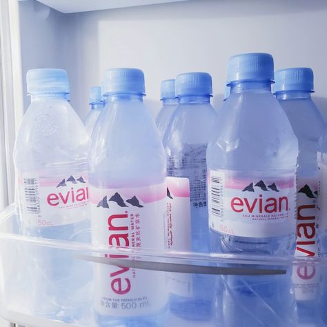 Evian Water, Bubble Bath Aesthetic, Water Condensation, Asian Nails, Water Aesthetic, Delicacy Food, Beauty Art Drawings, Tumblr Fashion, Try To Remember