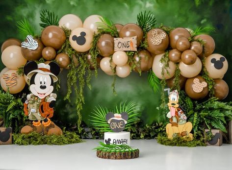 Invitation Mickey Mouse, Safari Theme Birthday Party, Mickey Mouse Birthday Theme, Baby Boy Birthday Themes, Safari Birthday Party Decorations, Safari Birthday Invitation, Background Forest, Jungle Theme Birthday Party, Mickey First Birthday