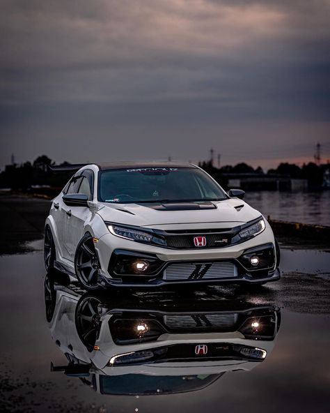 n_ch_waka (@dba_fk8) posted on Instagram • May 27, 2022 at 2:17pm UTC Honda Civic India, Car Mods Interior, Car Organization Ideas, Honda Civic Hatch, Car Jdm, Honda Civic Car, Civic Car, Acura Cars, Mobil Drift