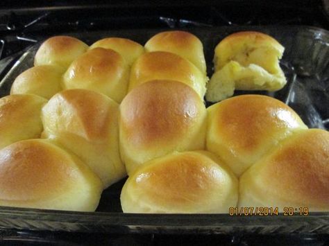 Bread Machine Dinner Rolls, Bread Machine Rolls Recipes, Bread Machine Rolls, Vegan Dinner Rolls, Rolls Bread, Best Bread Machine, Bread Maker Recipes, Dinner Rolls Recipe, Bread Maker