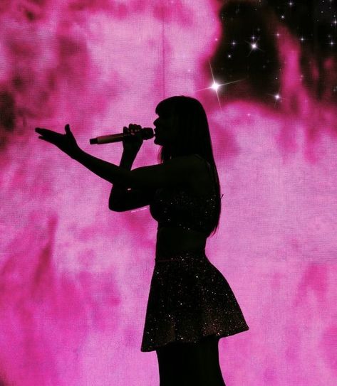 Taylor Swift Silhouette, Taylor Swift Wallpaper, Taylor Swift Style, Taylor Alison Swift, Eras Tour, Live Music, Taylor Swift, Swift, Pins