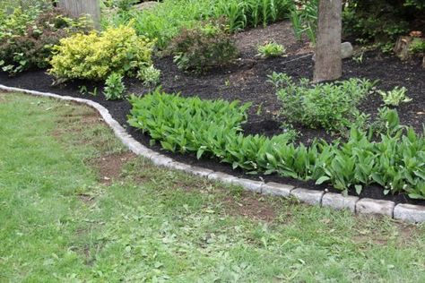 Stone Garden Edging, Cobblestone Edging, Belgian Block, Stone Edging, Patio Pond, Brick Edging, Cobble Stone, Small Front Yard Landscaping, Small Front Yard