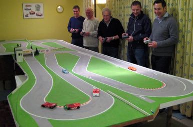 Slot Car Racing Sets, Nascar Race Tracks, Race Car Sets, Slot Car Race Track, Garage Basement, Indoor Track, Slot Racing, Cars Racing, Slot Car Racing